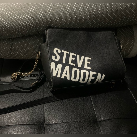 Steve Madden Black Crossbody - Picture 2 of 3
